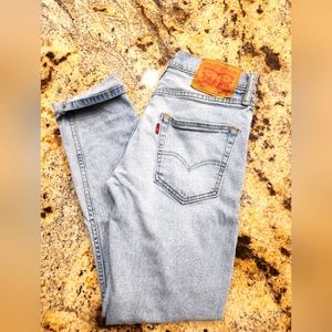 Levis light blue size 27